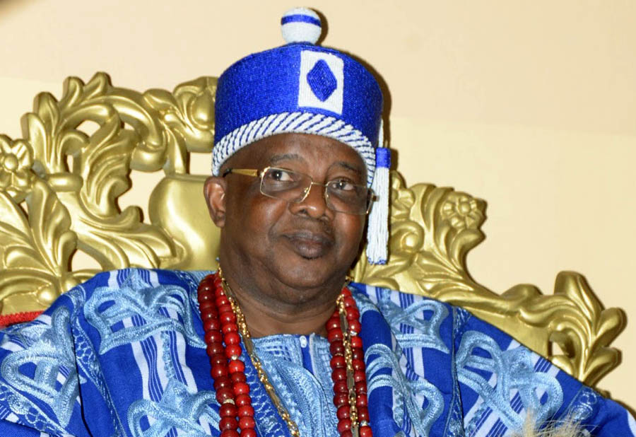 Sanwo Olu congratulates Ikorodu monarch on 10th coronation anniversary.